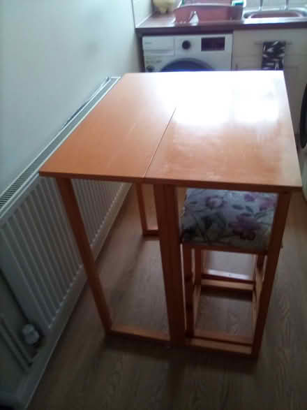 Photo of free Kitchen table & stools (Malvern WR14) #1
