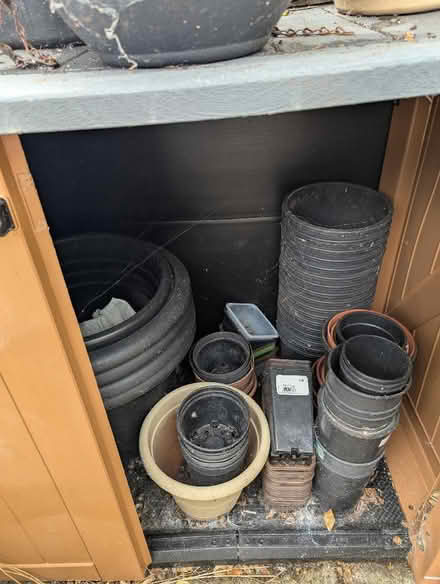 Photo of free Plant pots Planters .Seed Trays etc (Blacon CH1) #1