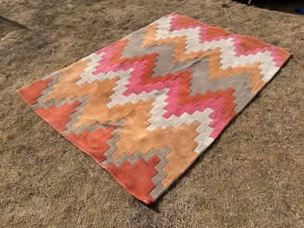 Photo of free Large rug (Sudbrooke LN2) #1