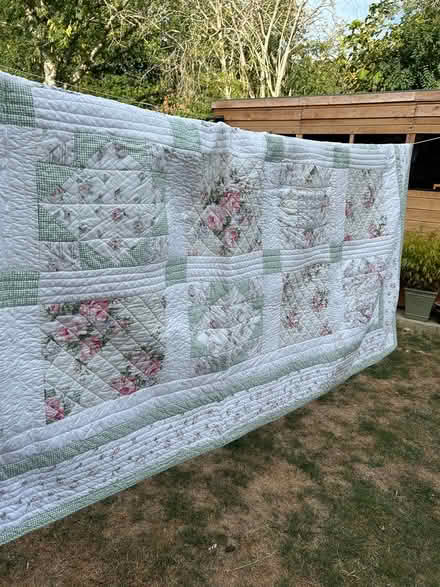 Photo of free Double bed cover (Burgess hill RH15) #2
