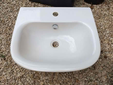 Photo of free VitrA inset sink (Hazlemere HP15) #1