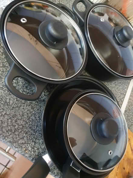 Photo of free new saucepan set (hawkinge CT18) #1
