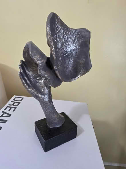Photo of free Tabletop sculpture (South Ozone Park) #2