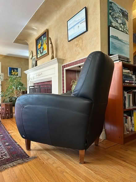 Photo of free black leather recliner (Esquimalt) #3