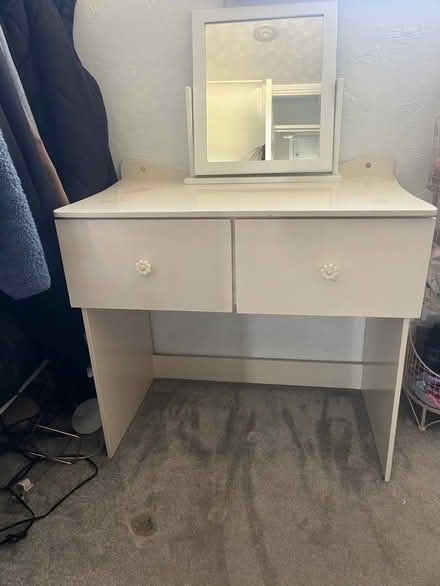 Photo of free Dressing table (Harwell OX11) #1