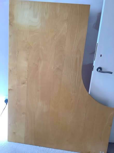 Photo of free Large, strong desk (Shoreham Beach. BN43) #2
