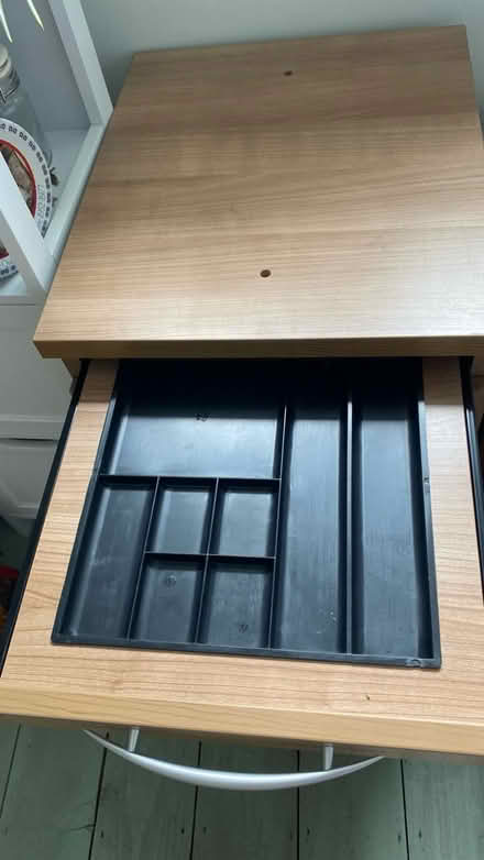 Photo of free Office draws / under desk (M16 9 WT) #3