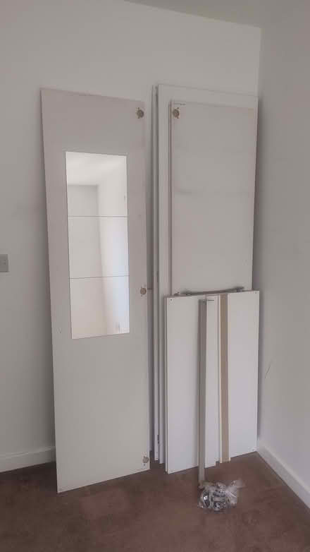 Photo of free Wardrobe and/or chest of drawers (Anerley SE20) #1