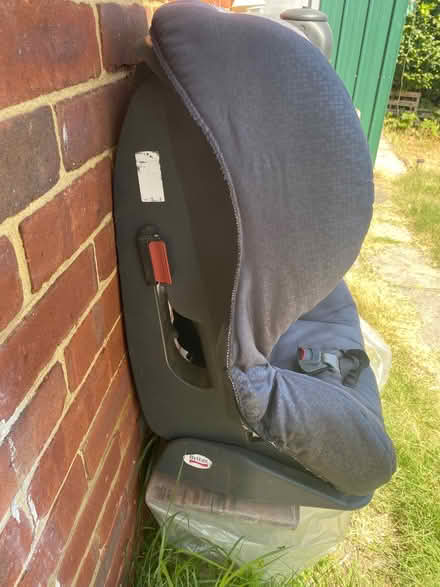 Photo of free Britax Car Seat (Wokingham RG40) #2