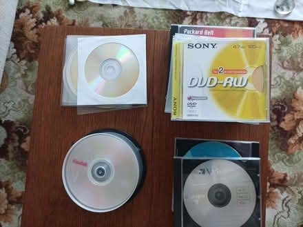 Photo of free dvd r r/w (Seaside BN23) #1