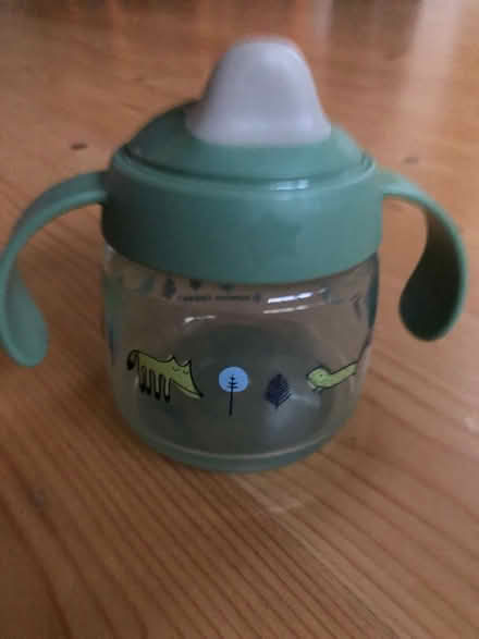 Photo of free New Tommie tippee beaker (Etwall) #1
