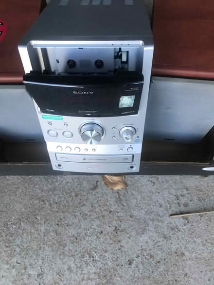 Photo of free SONY HIFI CDx3, CASSETTE AND RADIO AND SPEAKERS (Sockbridge CA10) #2