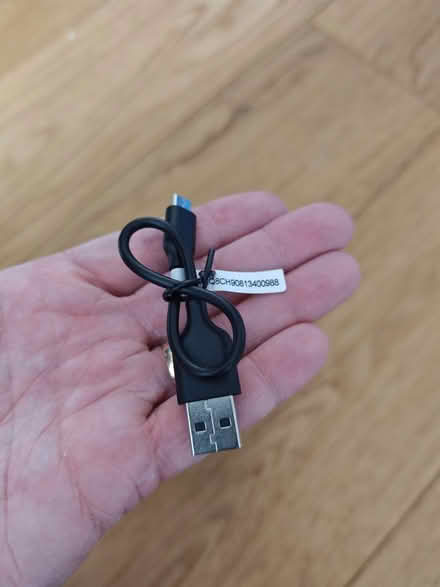 Photo of free Front bike light and charger (Wellesbourne, CV35) #3