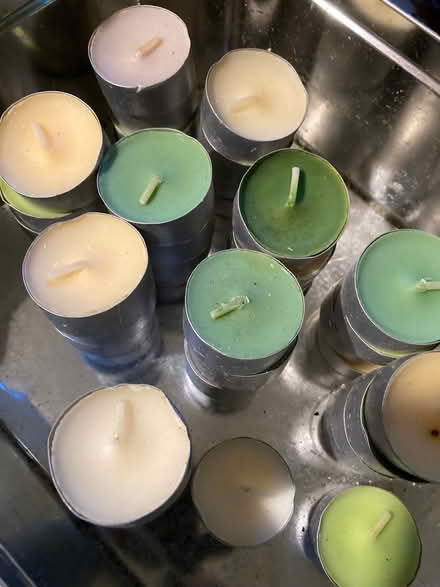 Photo of free Tea light candles (Battersea SW11) #1