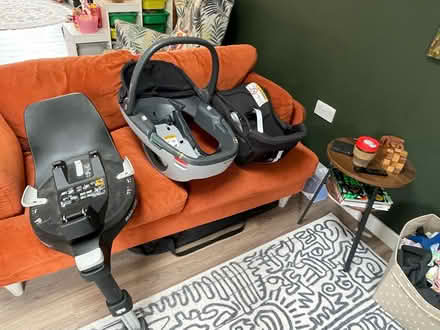 Photo of free Maxi cosí child car seat (Caversham RG4) #2