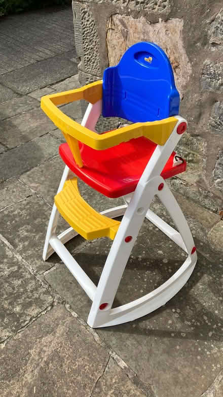 Photo of free Child's high chair with tray (Dunfermline KY12) #1