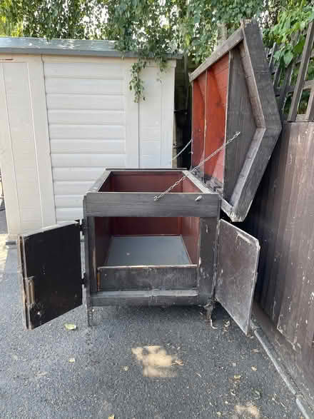 Photo of free Dog Kennel (Walton on Thames KT12) #4