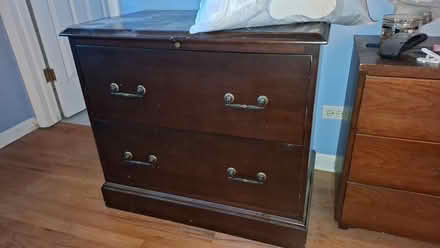 Photo of free dresser and file cabinet (Rogers Park) #1
