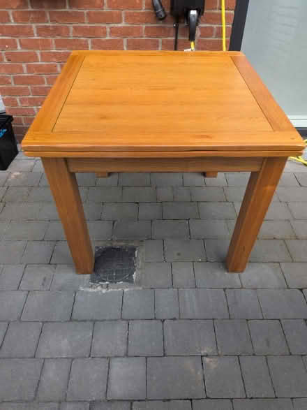 Photo of free Extendable table (M6 Seedley) #1