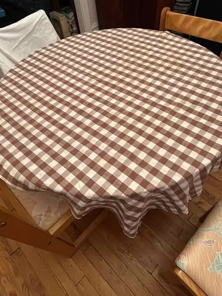 Photo of free Cotton checkered tablecloth (Hintonburg) #1