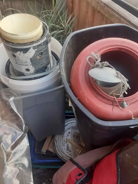 Photo of free plastic pot most are not hold (Handsworth B21) #1