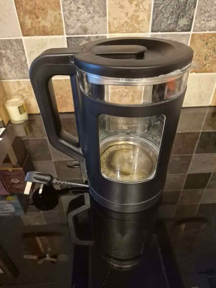 Photo of free Glass bodied kettle (Warkton NN16) #2