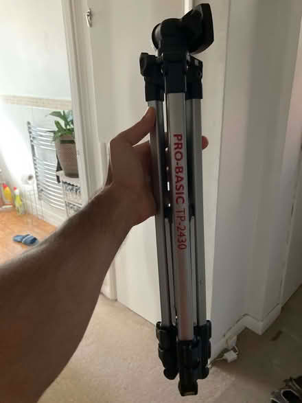 Photo of free Tripod (New Malden KT3) #1