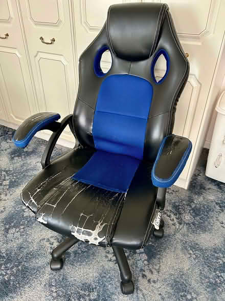 Photo of free Swivel chair (Bixley IP5) #1