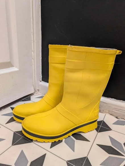 Photo of free Rain boots/Wellies 6.5 (Chester Road M15) #1