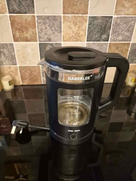 Photo of free Glass bodied kettle (Warkton NN16) #1