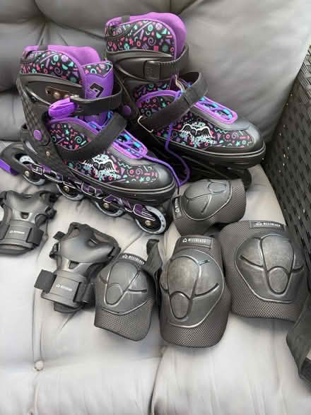 Photo of free Roller blades & pads (Braintree CM7) #1