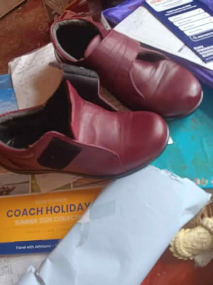Photo of free leather shoes ladies size 6e (Allington NG32) #2