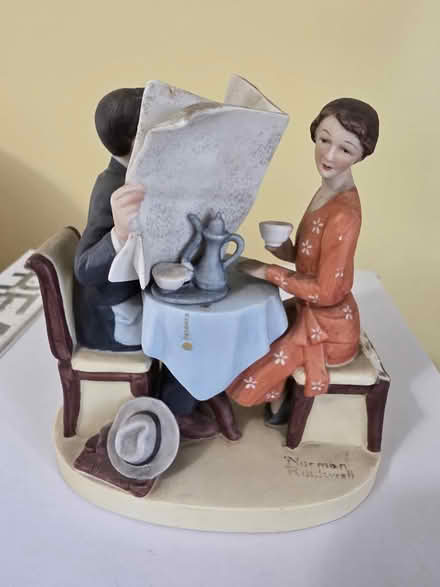 Photo of free porcelain figurine (South Ozone Park) #3