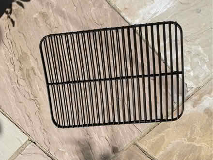 Photo of free No rust barbecue grill (Southdown AL5) #1