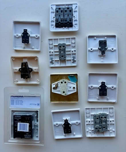Photo of free Wall switches (Marlow SL7) #2