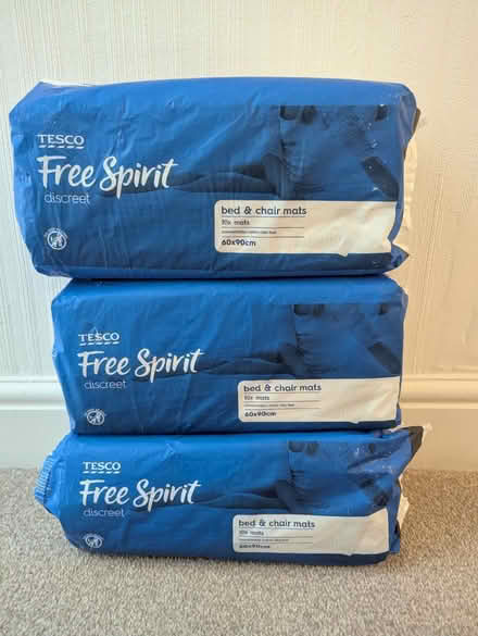 Photo of free Disposable Bed & Chair Mats (Wray crescent, N4) #1