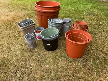 Photo of free Various sized plastic plant pots (Wrexham Technology Park LL11) #3