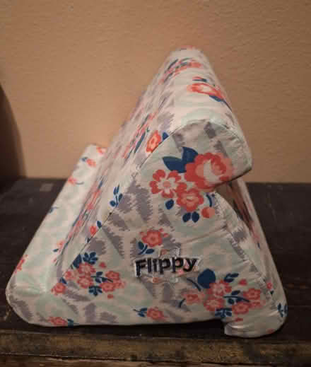 Photo of free Tablet holder (Encino/Tarzana) #1
