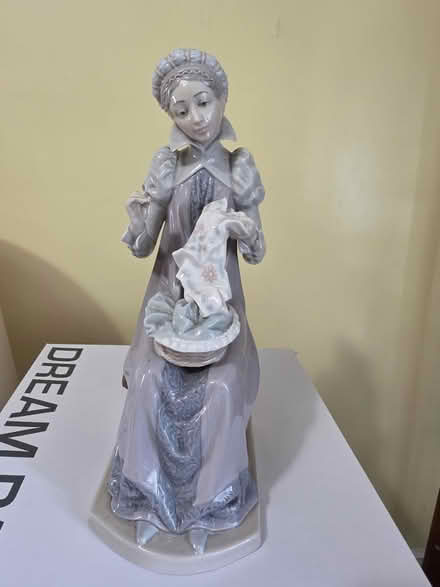 Photo of free Lladró glazed porcelain figurine (South Ozone Park) #1