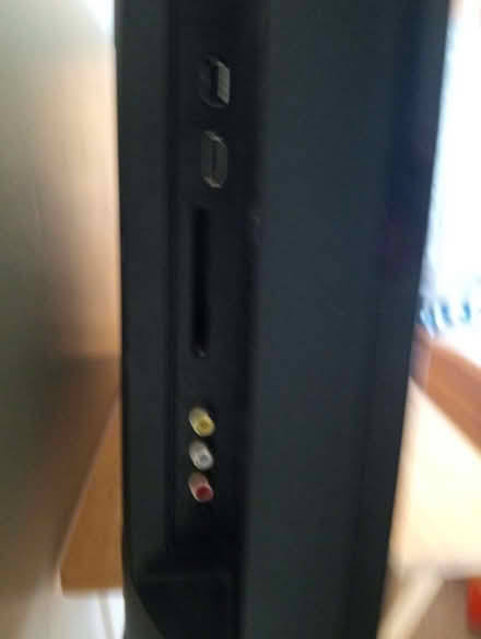 Photo of free Sony Bravia TV (The Plantation GL5) #2