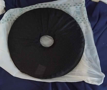 Photo of free Donut cushion (Finchley Church End N3) #1