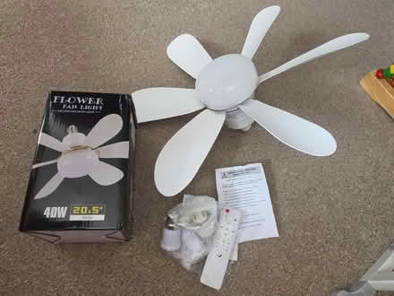Photo of free Flower fan light screw in (Stroud GL5) #1