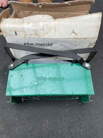 Photo of free Paper log maker ! (Pollards Hill SW16) #2