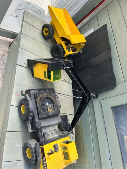 Photo of free 90s Tonka trucks for parts (ME8 Twydall) #3