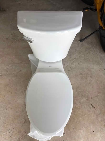 Photo of free Your new throne awaits (Near downtown Cartersville) #3