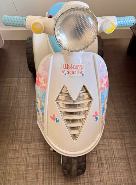 Photo of free Electric scooter with charger (Barkingside IG6) #2