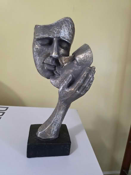 Photo of free Tabletop sculpture (South Ozone Park) #1
