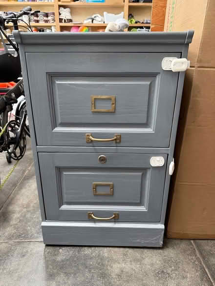 Photo of free 2-drawer filing cabinet (Pasadena) #1