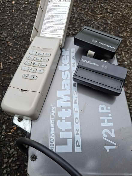 Photo of free 1/2 HP LiftMaster (Catlett, VA) (Between Catlett/Warrenton) #4
