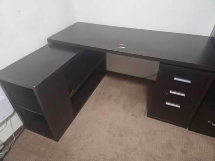 Photo of free Corner Desk (Magnolia) #1